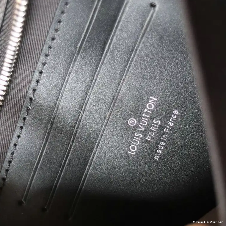 Official Brother Sam 20DJ11094 Bag LV 0821